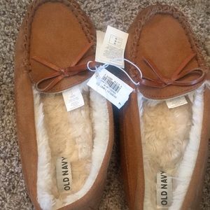 NWT Old Navy Slippers Moccasins size 7 Tan Brown